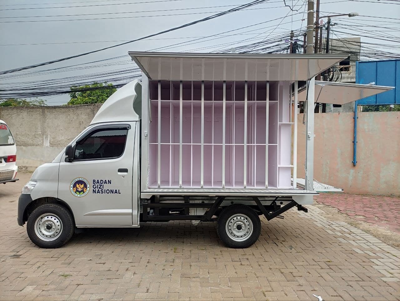 Daihatsu Gran Max Box Aluminium - Badan Gizi Nasional 3