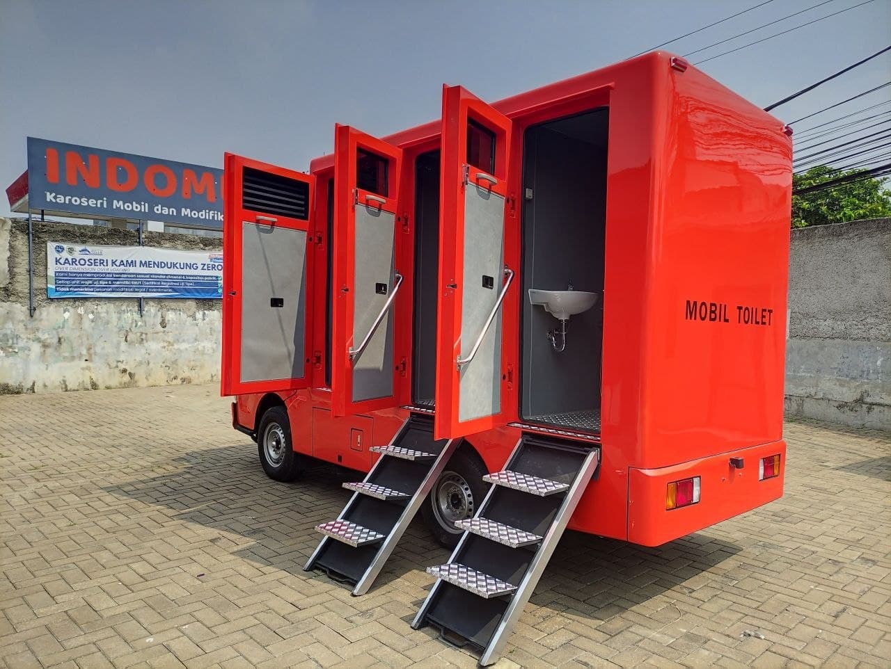 Isuzu Mobil Toilet 3