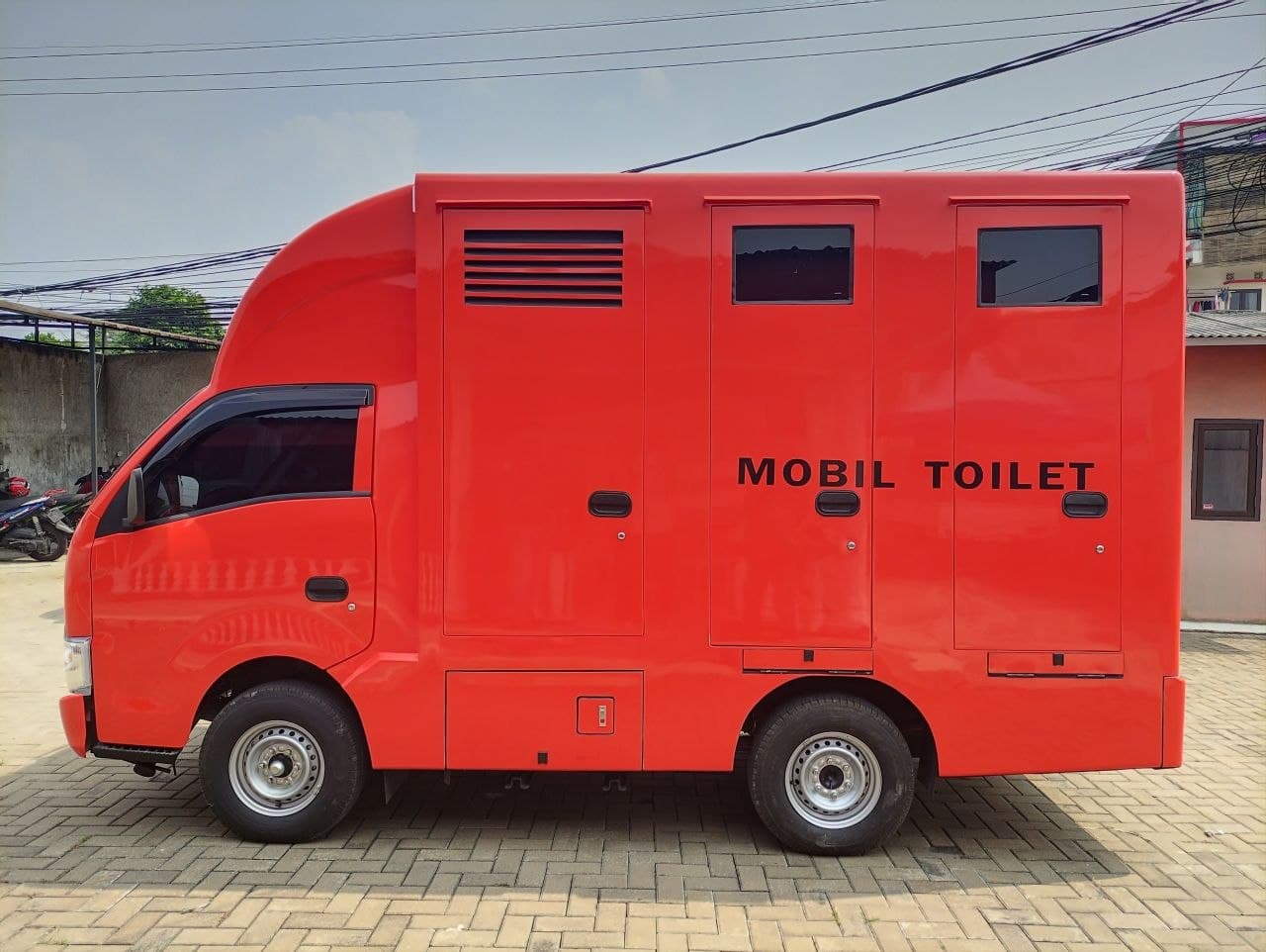 Isuzu Mobil Toilet 2